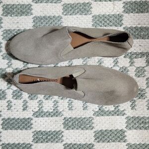 Lucky Brand Cahill Suede Flats | Women's Size 8